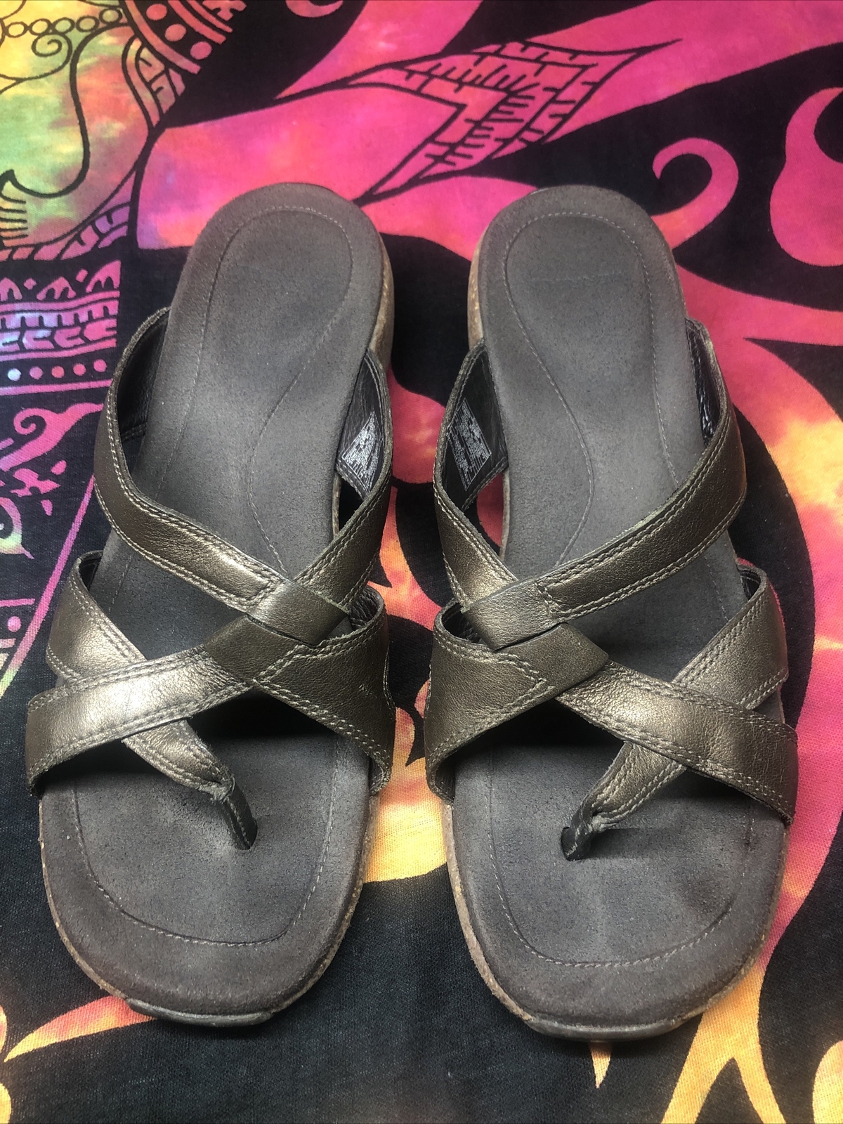 Womens Merrell size 7 bronze sandals