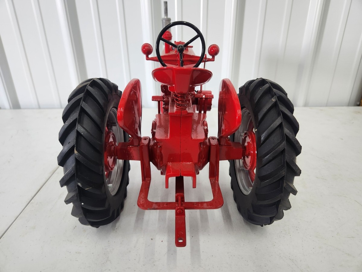 Original Scale Models 1/8 McCormick Farmall Super M Toy