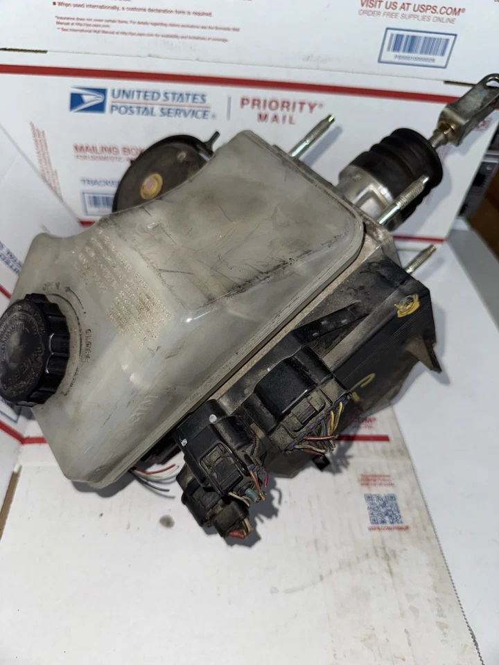 OEM 1998 - 2005 LEXUS GS300 ABS BOMBA DE REFORÇO DE FREIO HIDRÁULICA ANTIBLOQUEIO AISIN - Imagem 3 de 4