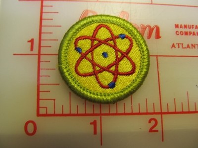 ATOMIC ENERGY merit badge plastic backed patch (oP)