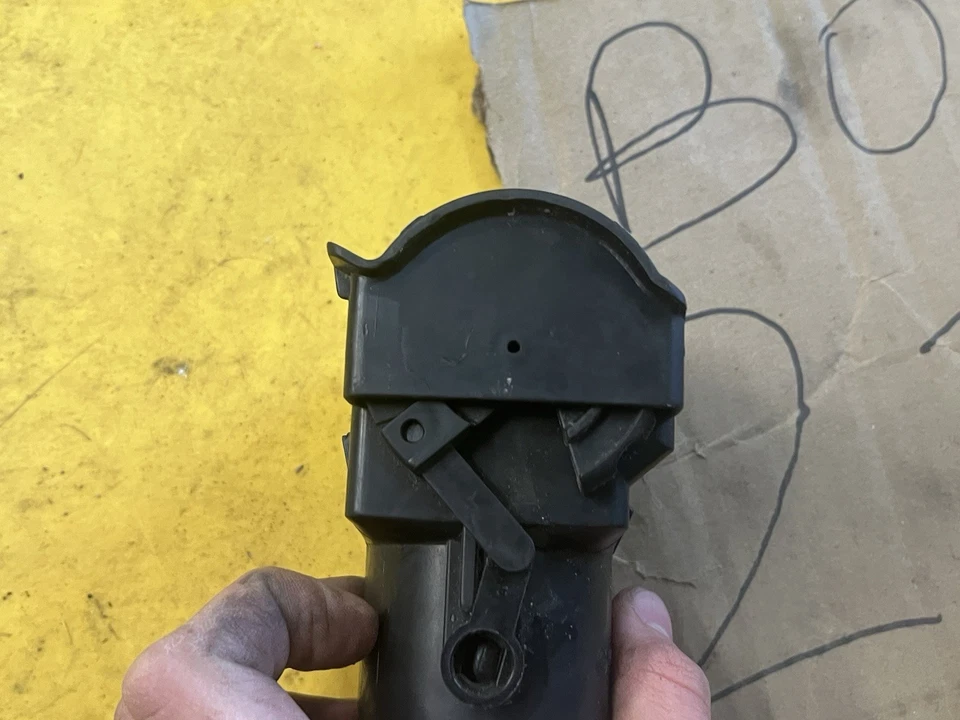 1985-1991 BMW 325e E30 передняя правая пассажирская приборная панель кондиционер вентиляционная панель оригинальная - Изображение 2 из 4