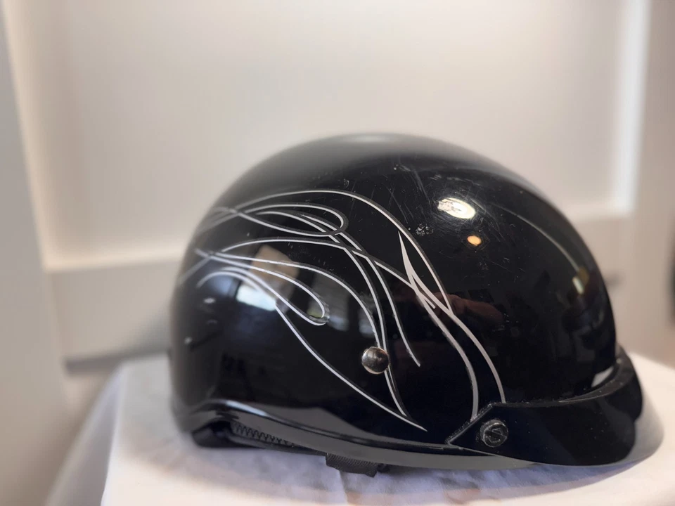 Harley Davidson Womens Destination Half Helmet Gloss Black Fiberglass Size L - Image 2 of 4