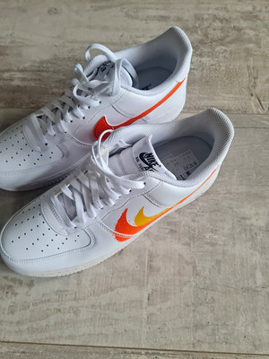 Nike Air Force 1 '07 Herren Sneaker Weiß/Orange EU 45 US 11 FJ4228-100