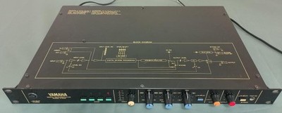 YAMAHA R1000 DIGITAL REVERBERATION 3-Band Parametric Equalizer AC100V 50/60Hz