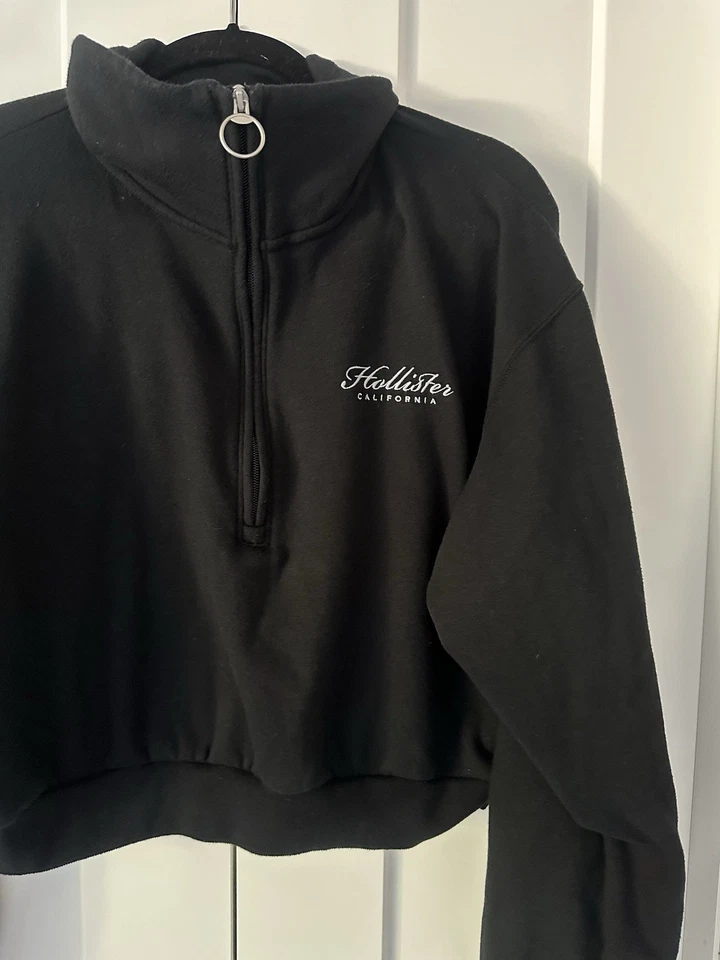 Sudadera corta Hollister talla M Foto 2 de 3
