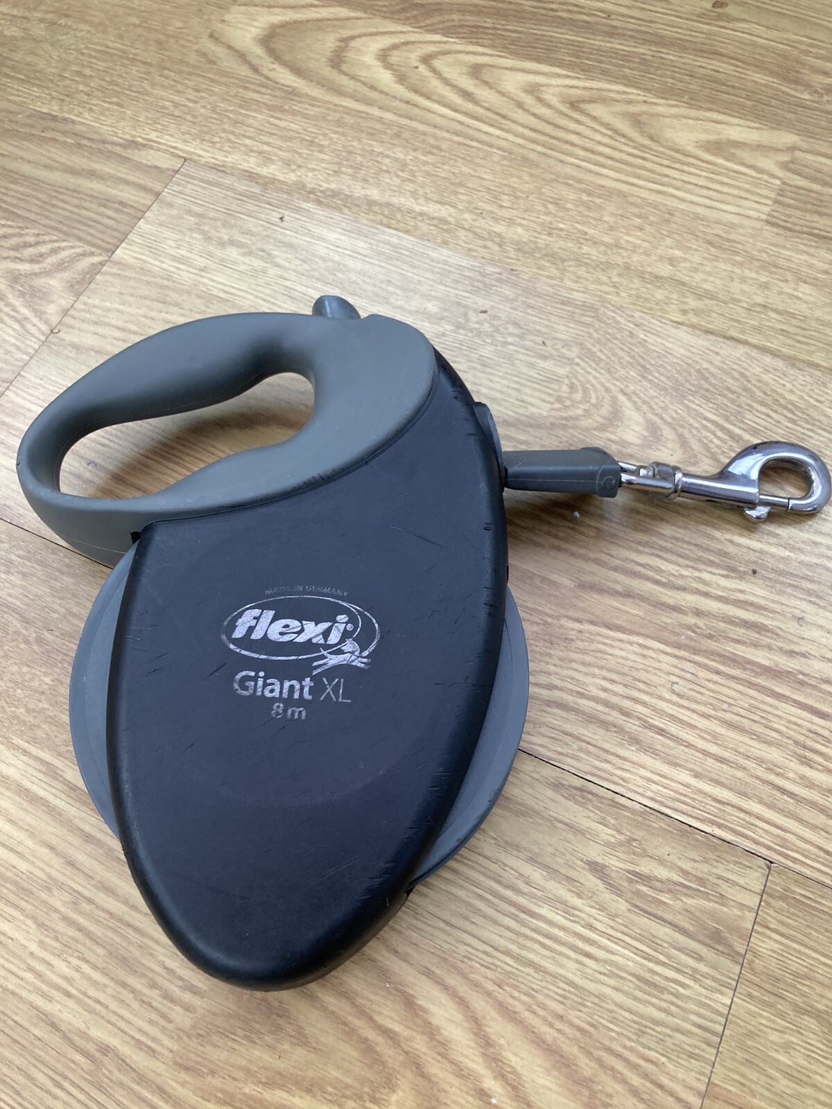 Flexi Giant XL Dog Retractable Extendable Tape Leash 8m eBay