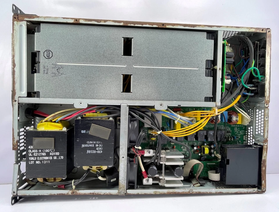 APC SMT3000RMI2U Smart Ideal UPS 911-0133 2200RMI2U - Image 3 of 4