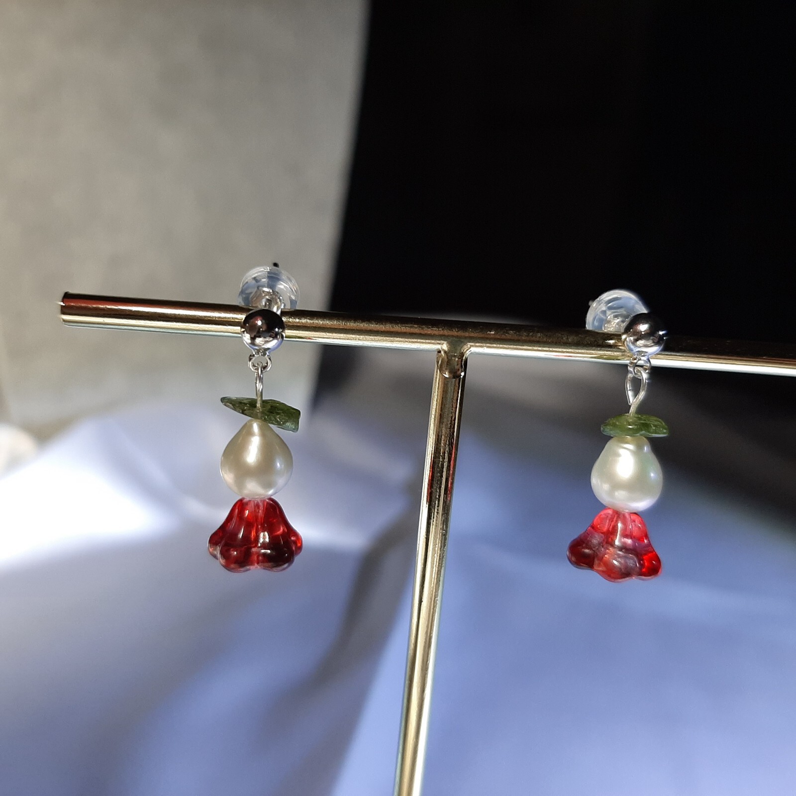 Clous d'oreilles argent 925 et perles, la touche tourmaline pour votre quotidien