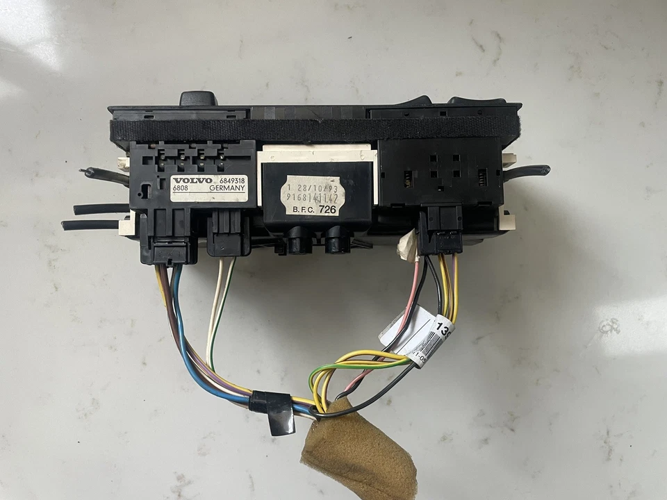 93-97 VOLVO 850 CLIMATE DUAL AUTO HEATER A/C CONTROL PANEL UNIT 9134988 - Image 4 of 4