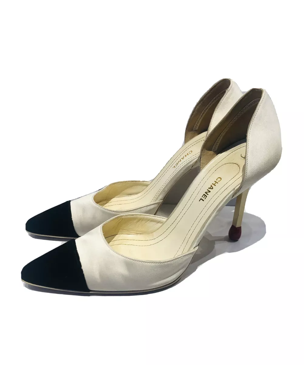 Chanel vintage store heels