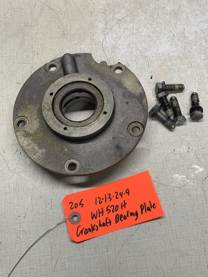 1993 Wheel Horse 520-H 520H Tractor Onan P220G-I Crankshaft Bearing Plate - Image 2 of 3