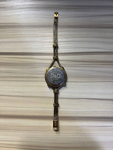 D&G Time Vintage Gold‑Tone Ladies Mesh Bracelet Watch - Picture 3 of 5