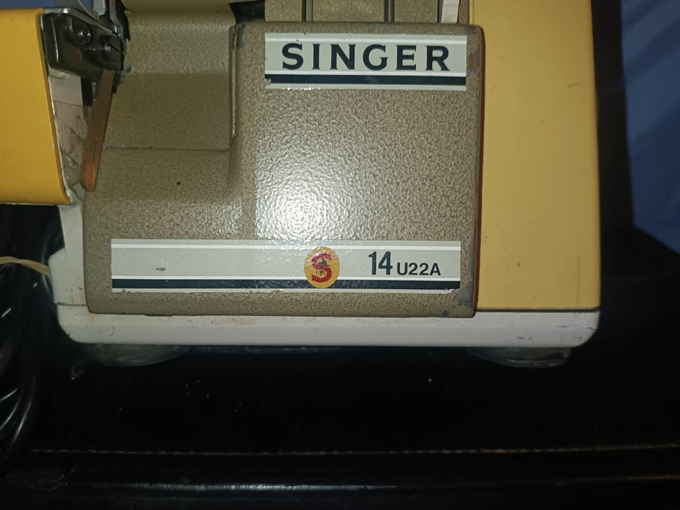 Overlock SINGER M.C.P.K 14U22A Guter Zustand! - Bild 2 von 4