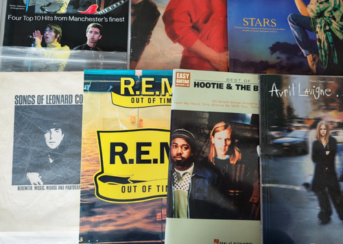 Guitar Tab Books Job Lot Bundle 9 x REM Oasis Avril Lavigne Oasis Simply Red - Picture 3 of 9