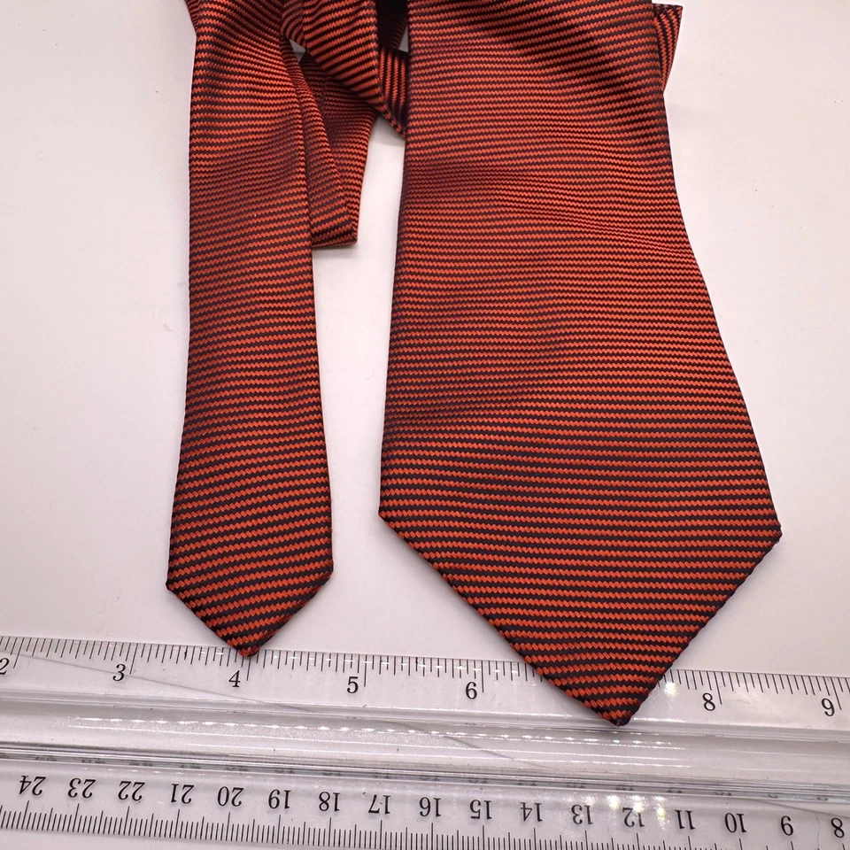 Corbata para hombre Banana Republic naranja negra a rayas 100 % seda hecha en Italia Foto 3 de 4