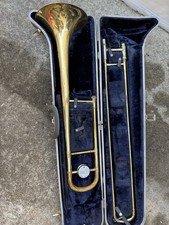 Conn Bb Tenor Slide Trombone, Gold Finish, 0 Valves, Includes Hard Case