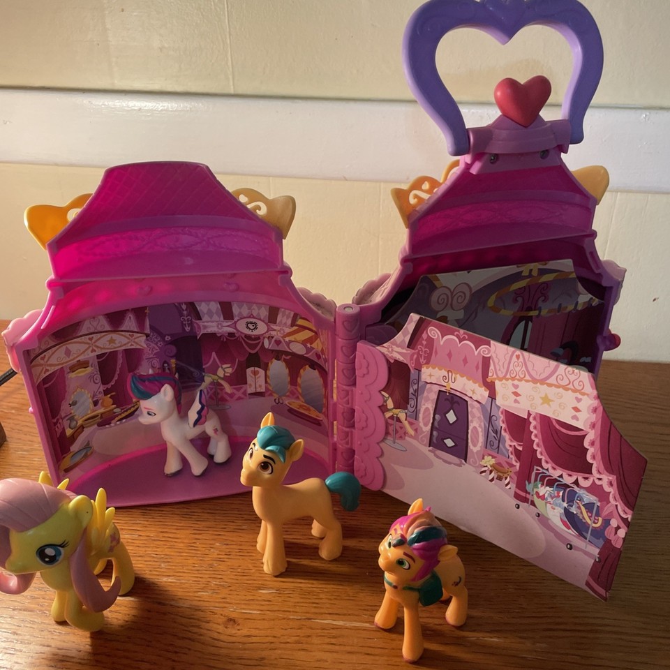 4 Ponies My Little Pony Play Cottage Playset With 4 Ponies Gently Used Condition ...