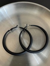 Black Minimalist Hoop Earrings One Size