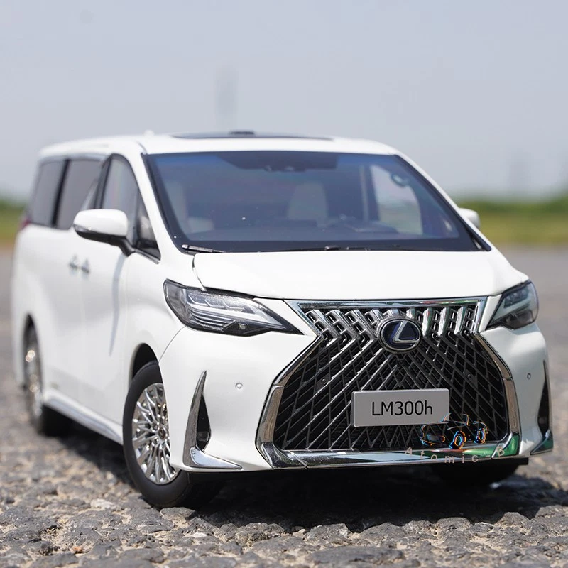KYOSHO 1/18 Lexus LM300h simulation alloy car model gift collection ornament  - Image 3 of 4