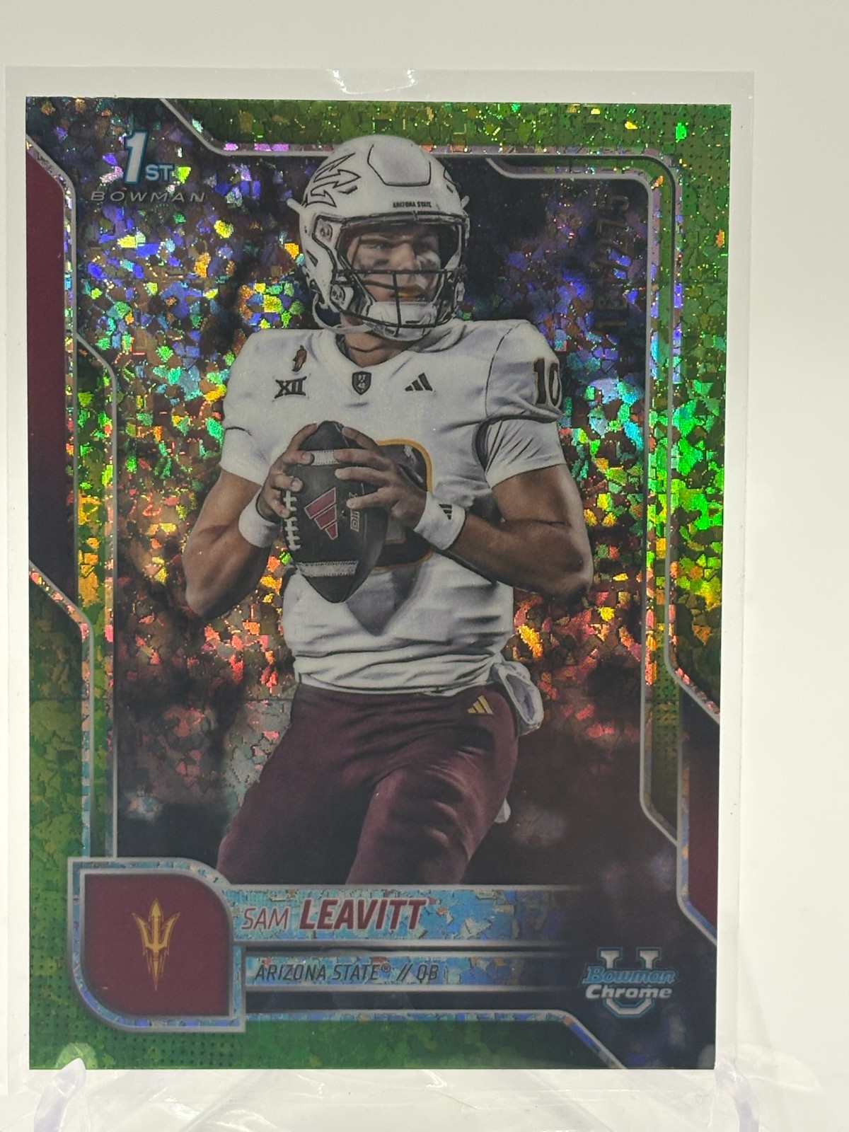 2025 Bowman Chrome University #195 Sam Leavitt Lime Green Mini-Diamond 161/275