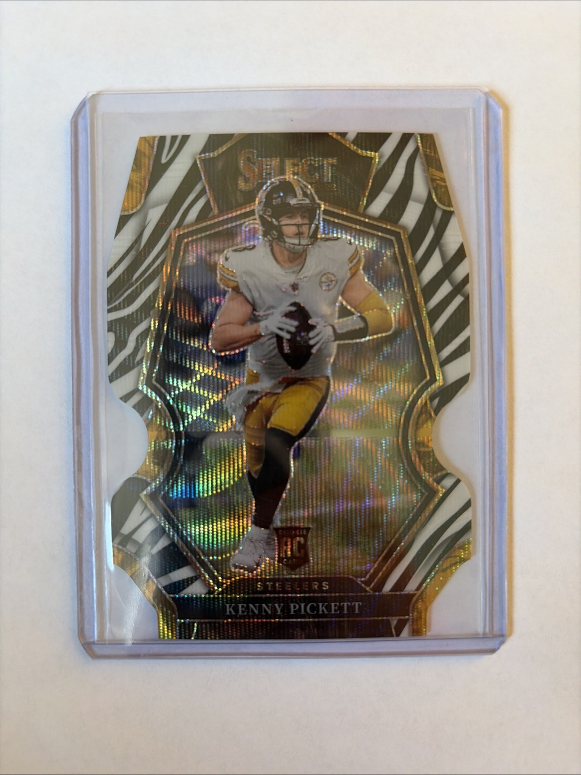 2022 Panini Select - Premier Level Kenny Pickett #182 Zebra Prizm (RC)