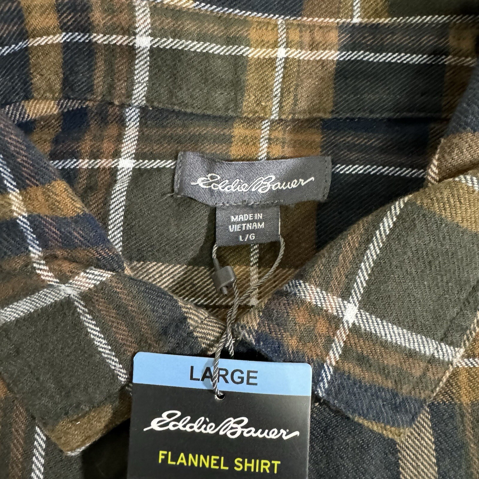 Eddie Bauer Men's Long Sleeve Flannel Button Down Shirt Large New