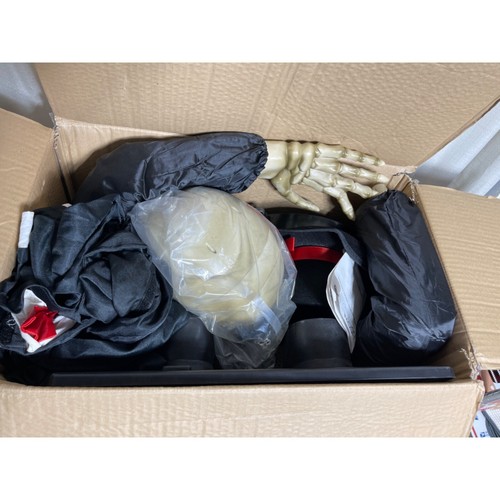 Lifesize Skeleton Butler with Tray Sound Motion Activated Halloween Candy Tray - Picture 2 of 9