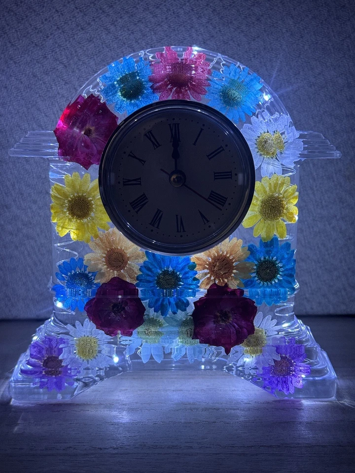 Handmade Resin Clock Real Pressed Flowers Table Clock - Image 3 of 4