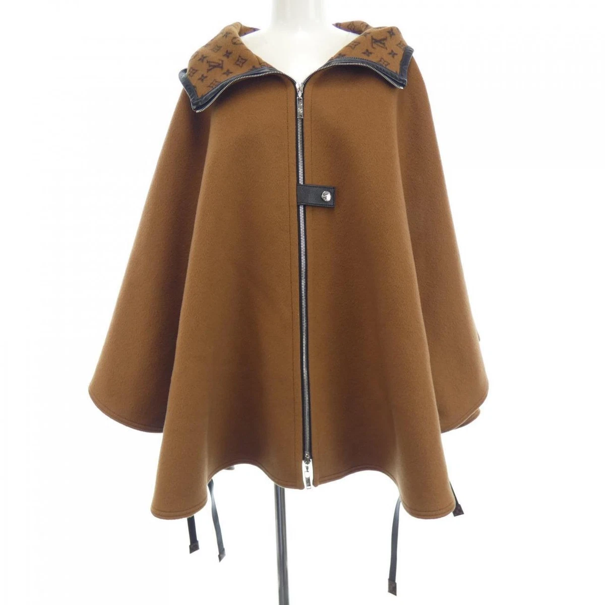 louis vuitton cape