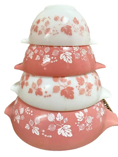 Vintage Pyrex Nesting Gooseberry Cinderella Mixing full Bowl Set x 4 Pink White