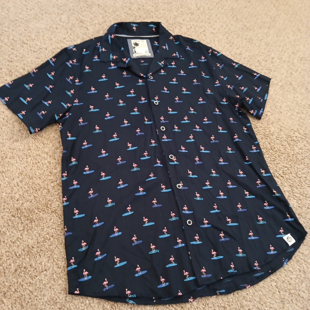 Free Planet Shirt Mens Large Blue Flamingo Pattern Short Sleeve
