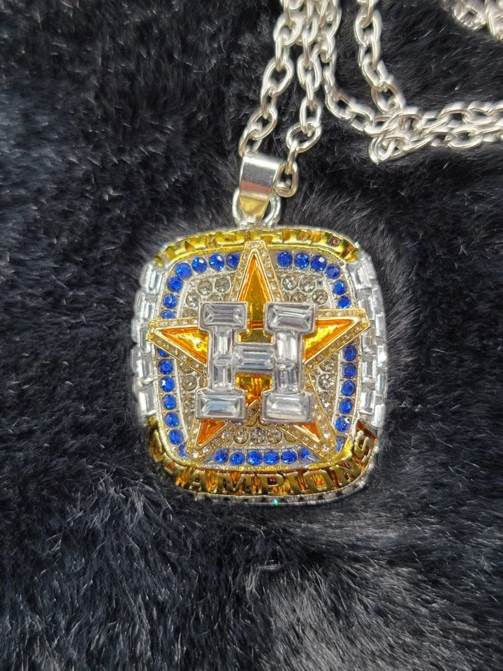2022 Houston Astros Championship Necklace & Pendant - Image 2 of 4