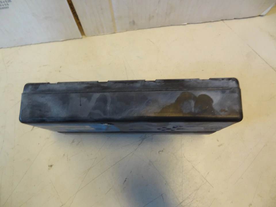 Used Body Control Module fits: 2004 Saturn Vue Body Control BCM center dash Grad Foto 4 de 4
