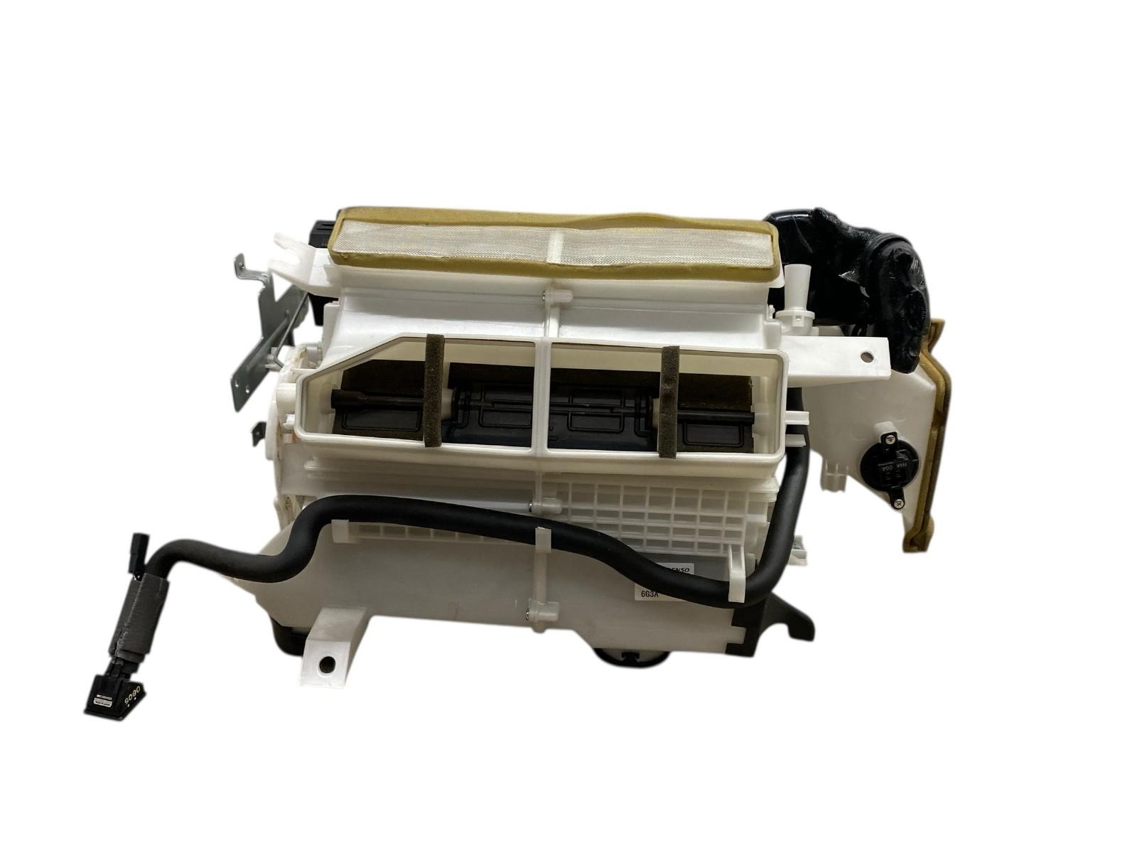 Aston Martin Vantage 2009 Heater core P/N 443210