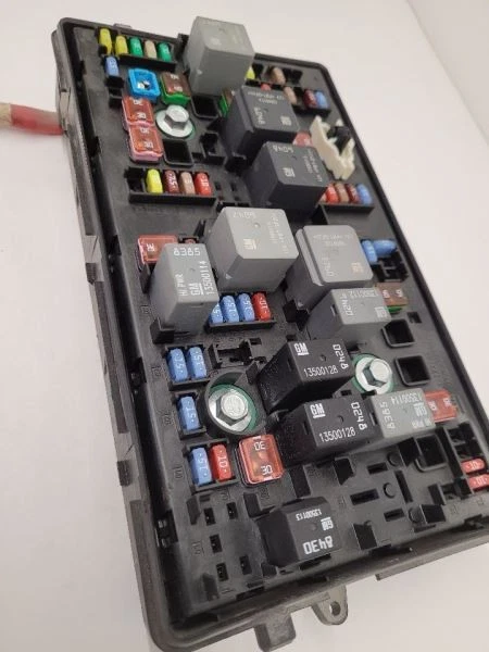 Chevrolet Orlando 2012 13 2014 caja de fusibles motor 96982033 12-14 Foto 3 de 4