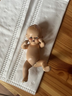 Bébé en porcelane bsque allemande antque avec jouet de poupée tétne