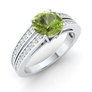 Zara Tindall Inspired Certified 1 55 Ct Peridot Si Diamond 14k