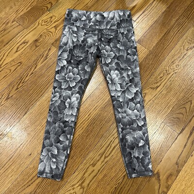 ATHLETA Women's Elation Textured Tight Size Medium Chakra Floral Black Sea salt