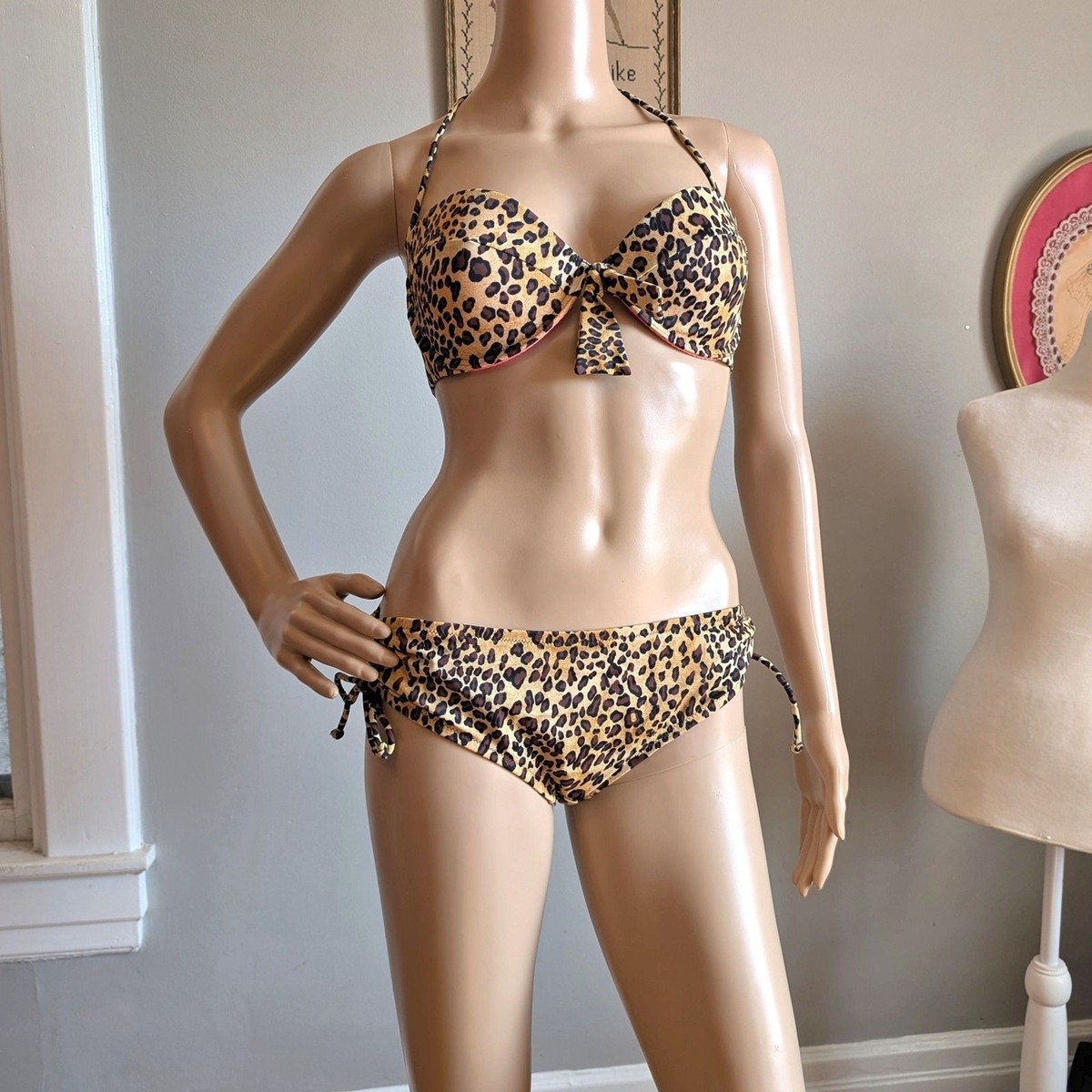 Vintage Y2K Victoria's Secret Bikini Swimsuit Animal Print Leopard