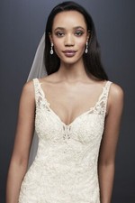 Davids Bridal Crepe Mermaid Wedding Dress with Metallic Embroidery NEW with Tags
