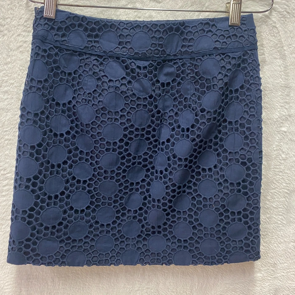 Vineyard Vines Margo Mini Skirt Women's 2 Navy Ellie Eyelet Cotton Lined Coastal - Image 3 of 4