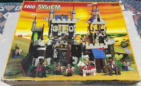 LEGO 6090 Royal King&rsquo;s Castle Vintage System Set w/ Box Manual Incomplete