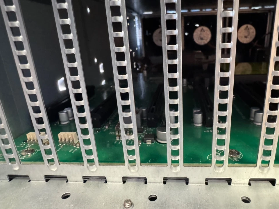 Supermicro Workstation Rig / Rack server P/N: CSE - 418 - Image 4 of 4