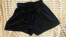 About You Damen Paperbag-Shorts 40 Schwarz Ch...