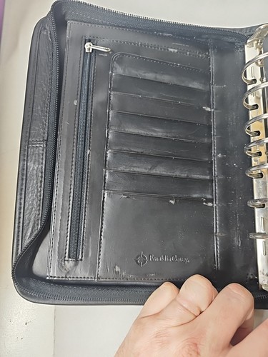 Carpeta Franklin Covey negra con 7 anillos con cremallera - Imagen 6 de 14