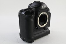 Canon EOS 1D Mark II 8.2MP Digital SLR Camera Body G527