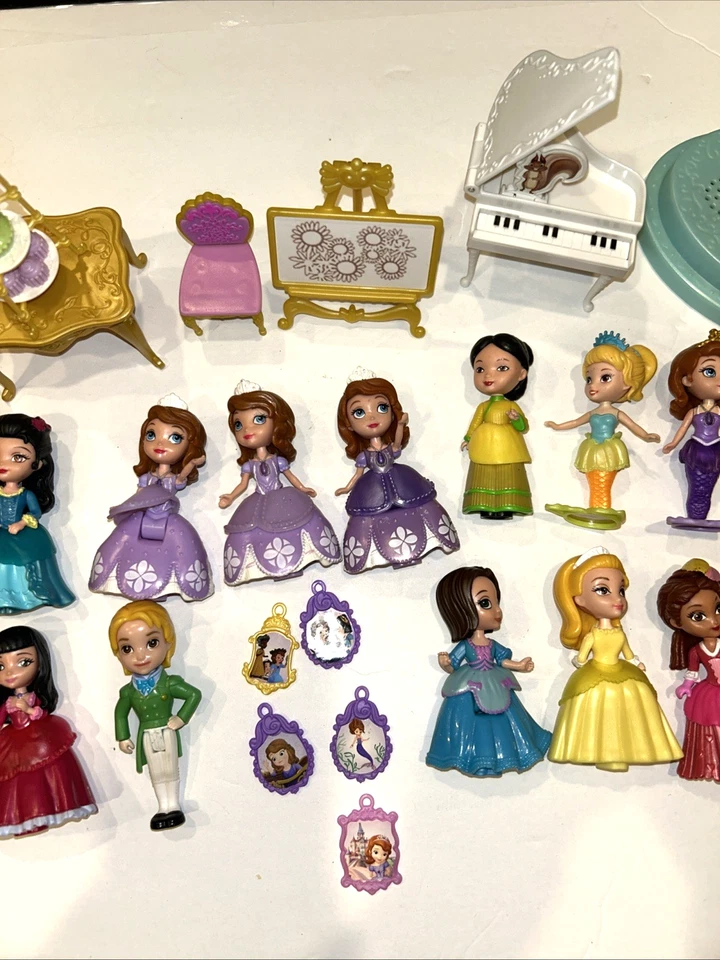 28件装迪士尼公主索菲亚第一玩偶和配件会说话的城堡底座 — 第 3/4 张图片