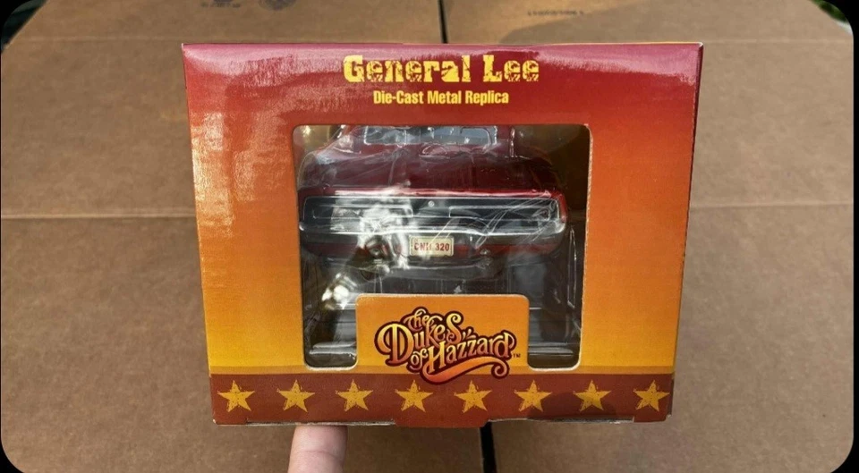 Auto World 1969 Dodge Charger DUKES OF HAZZARD 1:18 GENERAL LEE Rare NEW W/FLAG - Image 4 of 4