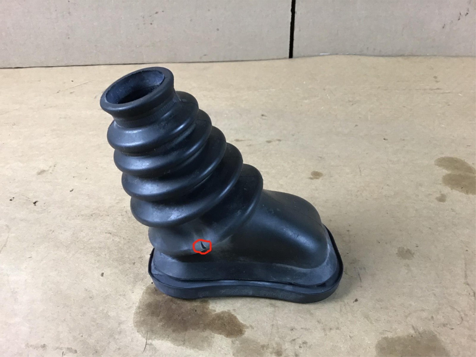 McLaren 720S 720 2018 Right Pass Door Strut Shock Cover Seal Rubber 17 - 20 ;:O