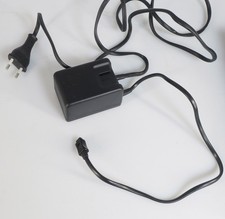 BRAUN NIZO LADEGERÄT SR8